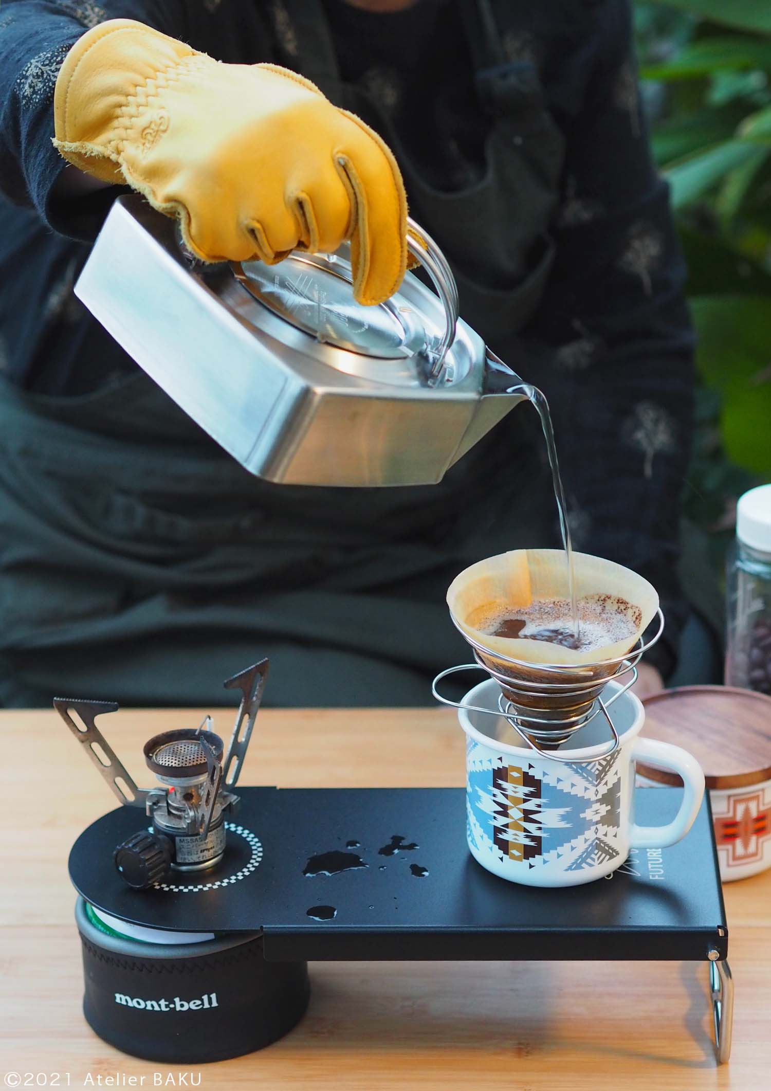 完売必至？村の鍛冶屋の「スクエアケトル」。四角いヤカンの使い勝手を