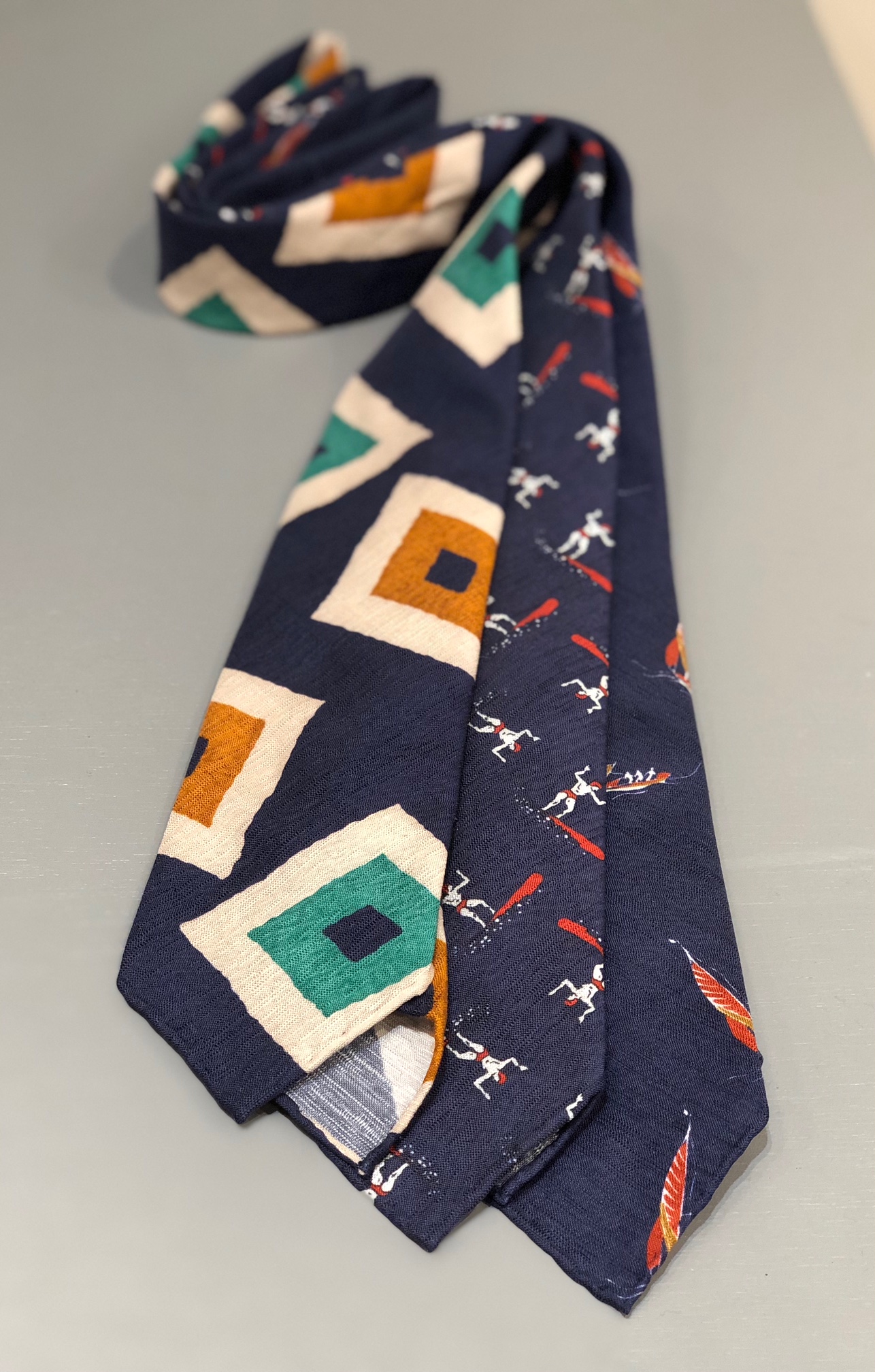 Drake'sから今期オススメのネクタイをご紹介します/名古屋店Wポイント