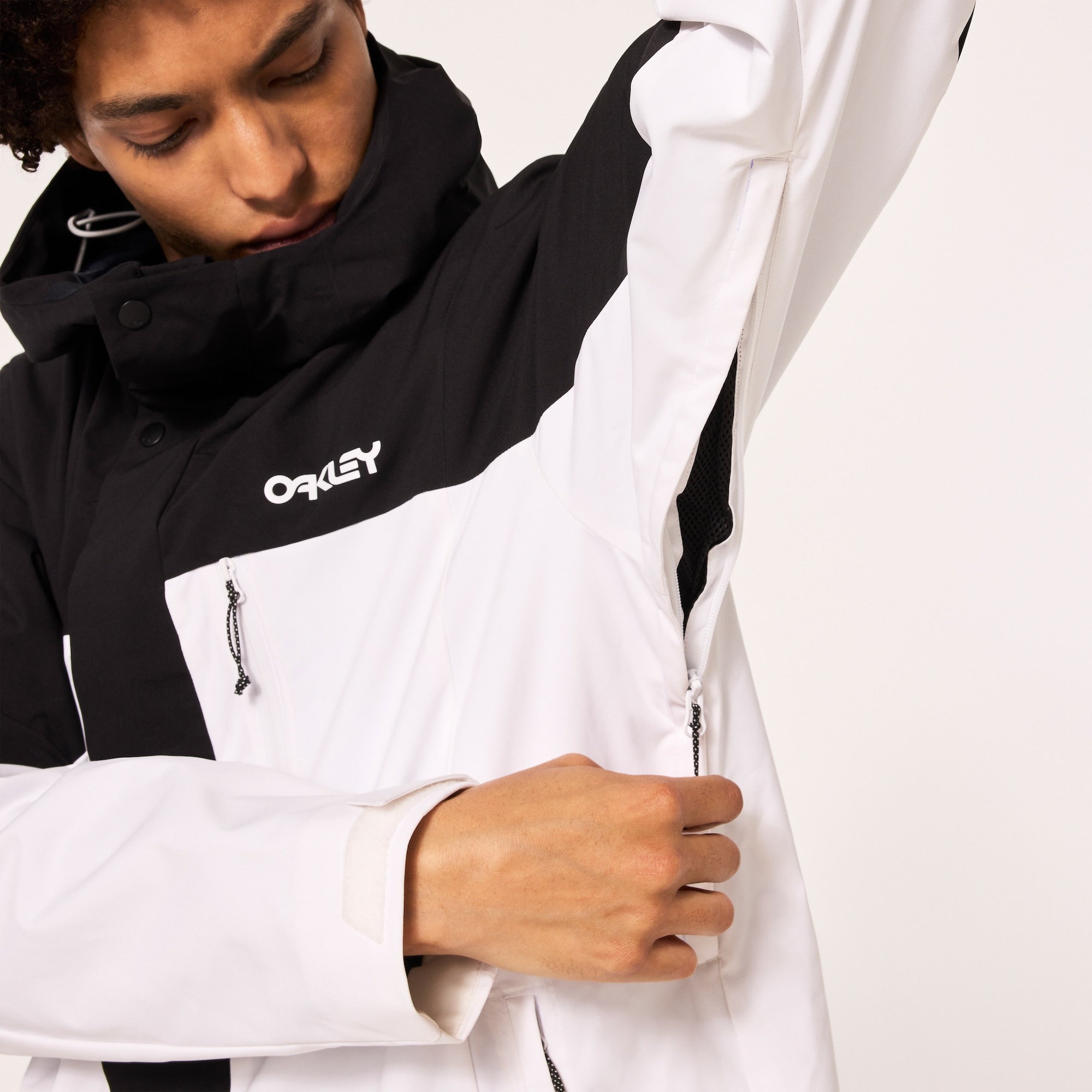 OAKLEY TNP TBT SHELL JACKET – Buzz's Boards