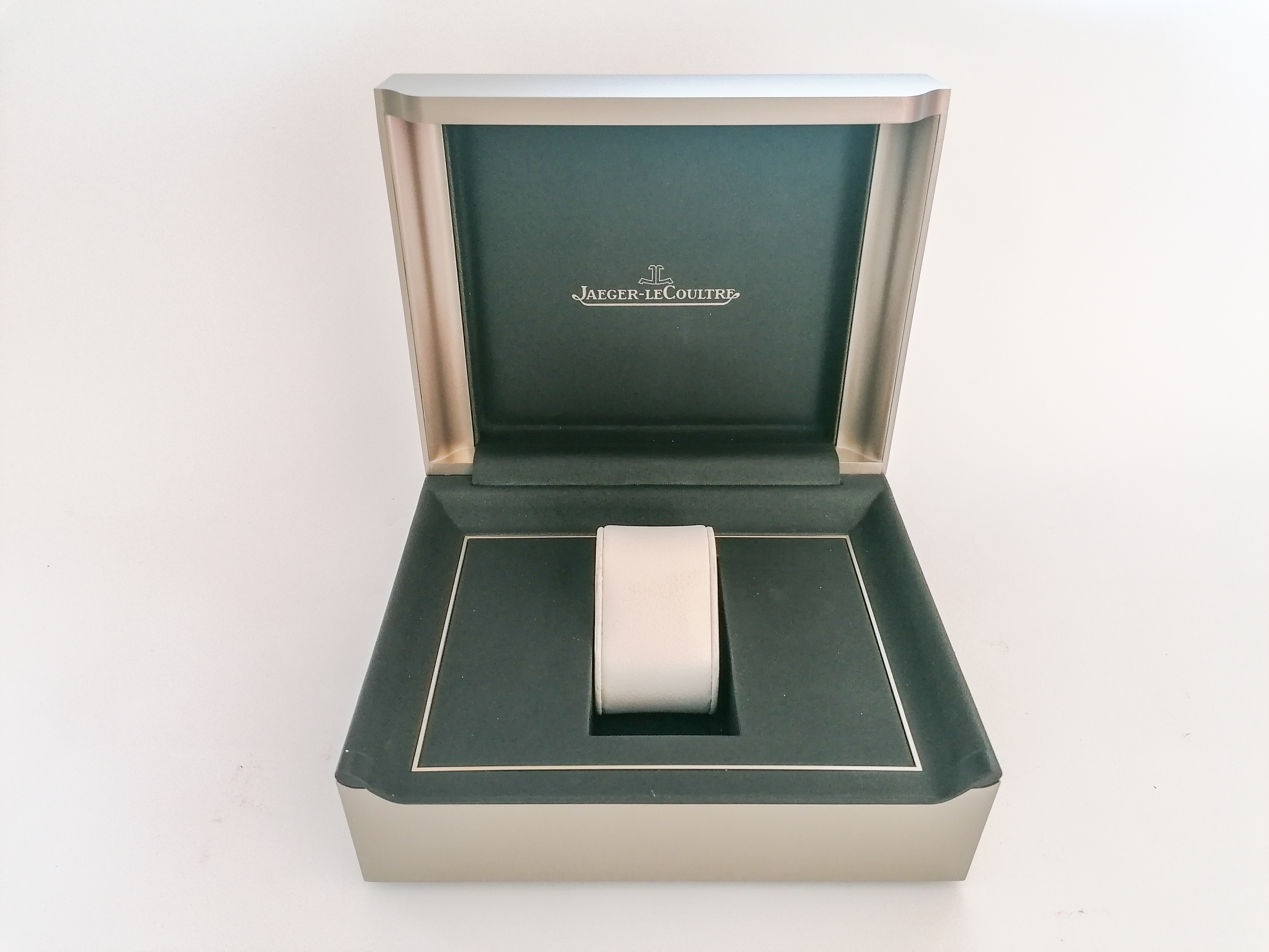 Jaeger LeCoultre watch box - Jaeger-LeCoultre