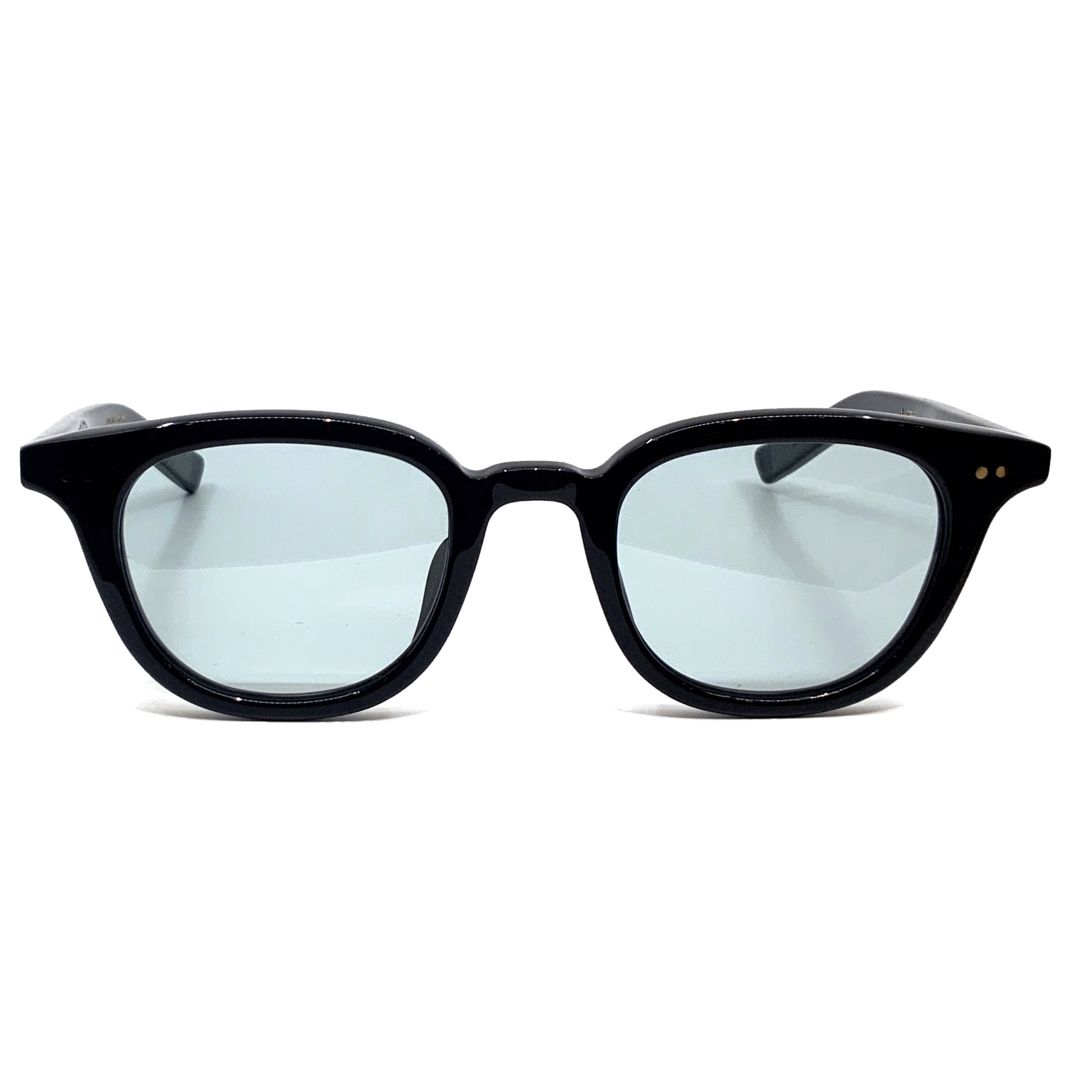 テレビガイド」の表紙で木村拓哉さんが着用レンズカラー違い】NATIVE