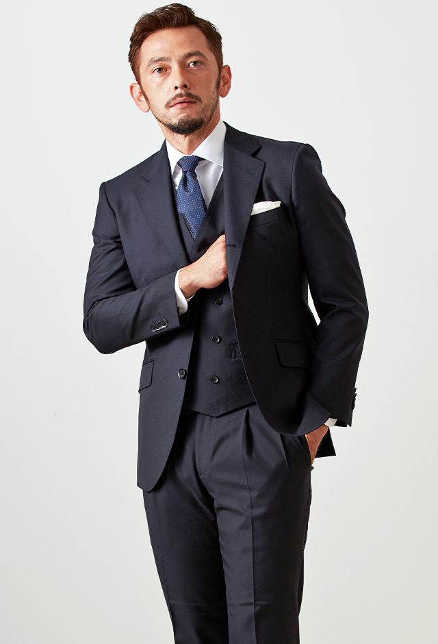 ネイビースーツ・無地のコーディネート（CANONICO）｜586-801-265