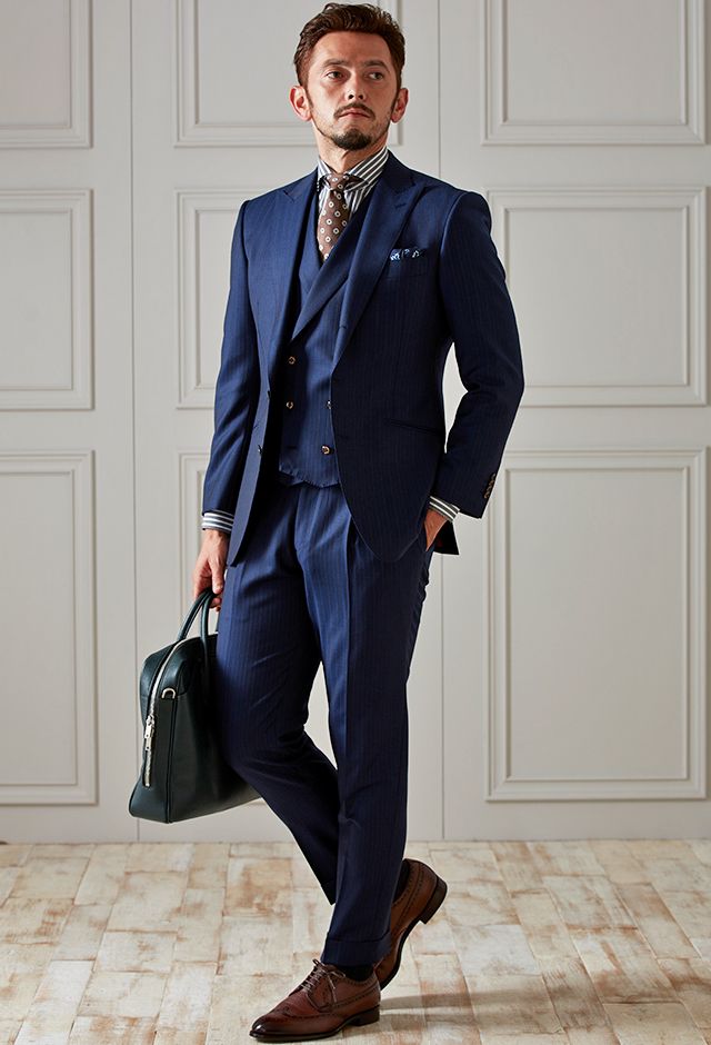 ネイビースーツ・ストライプのコーディネート（Cloth Ermenegildo