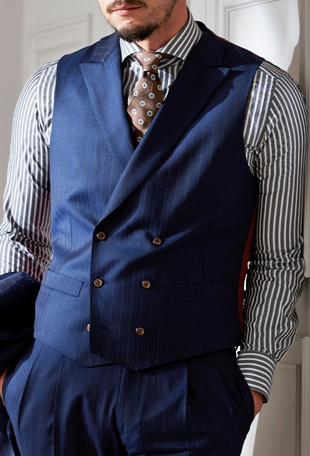 ネイビースーツ・ストライプのコーディネート（Cloth Ermenegildo