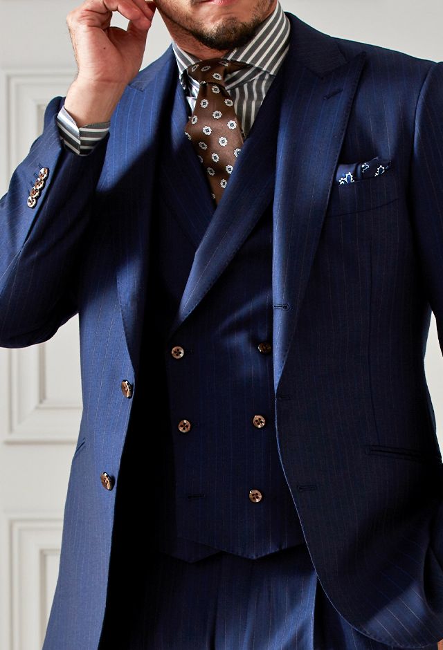 ネイビースーツ・ストライプのコーディネート（Cloth Ermenegildo