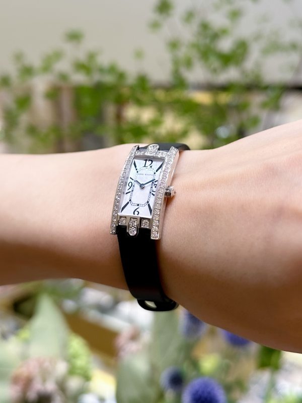 ハリー・ウィンストン(HARRY WINSTON) アヴェニューCミニ Avenue C