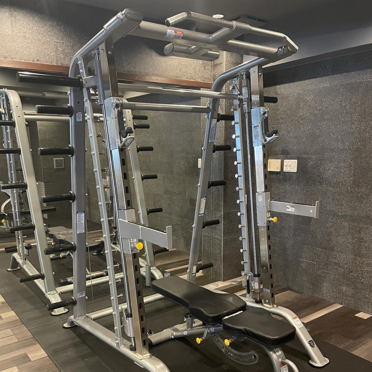 スミスマシン（中古）（タフスタッフ）-ジムガレージ