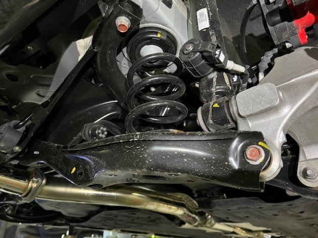 シビックタイプR FL5 SPOON プログレッシブ スプリング組付け