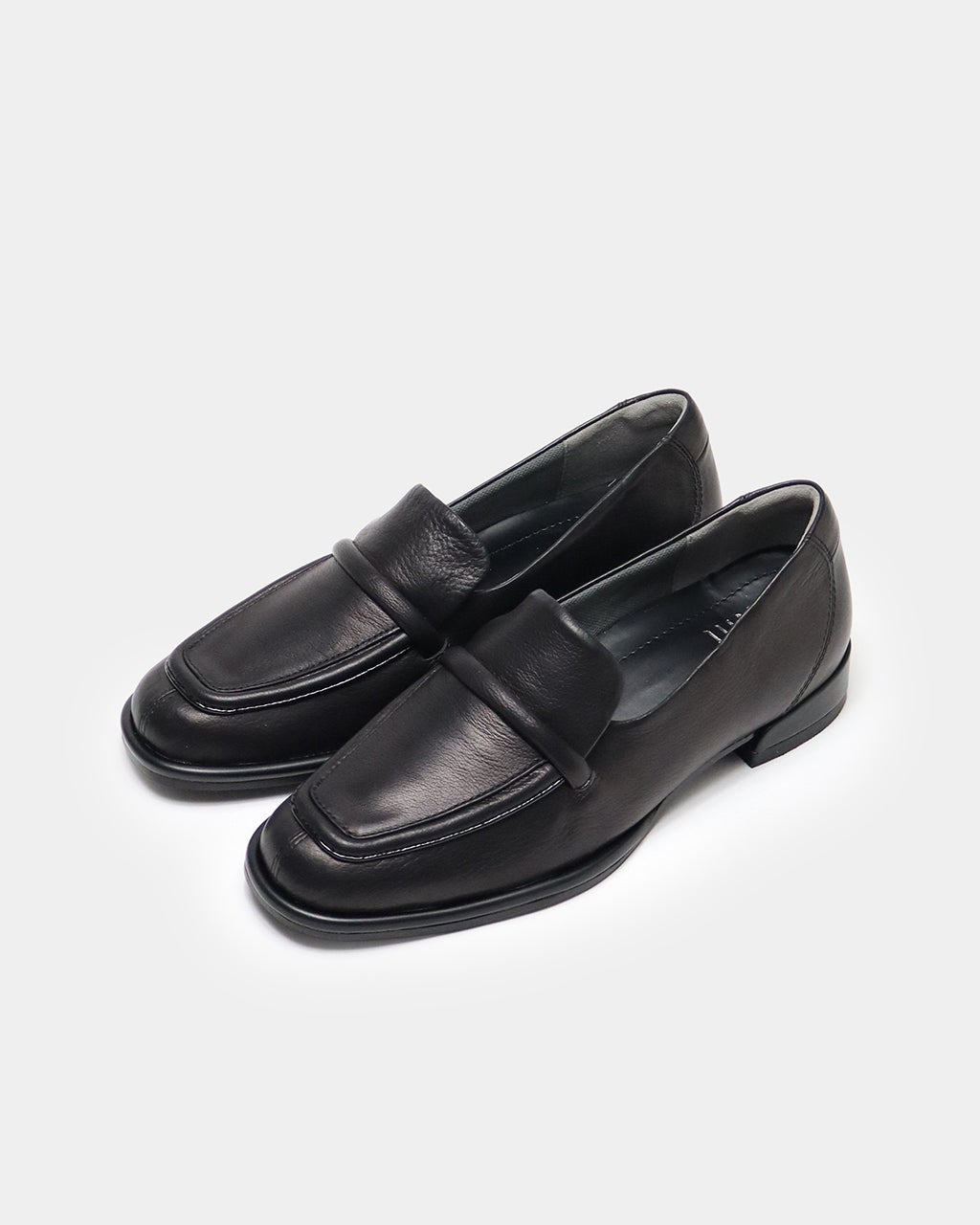 スタイリッシュレザーローファー810/DoCLASSE