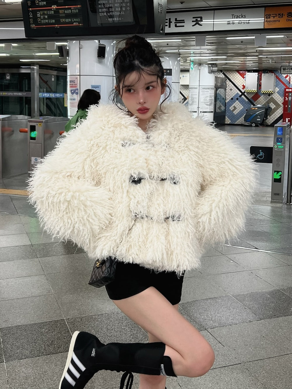 ファーボリュームデザインコート – Darich (ダーリッチ)