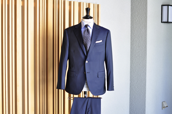 オーダースーツの紹介-REDA ネイビーオルタネイトストライプスーツ