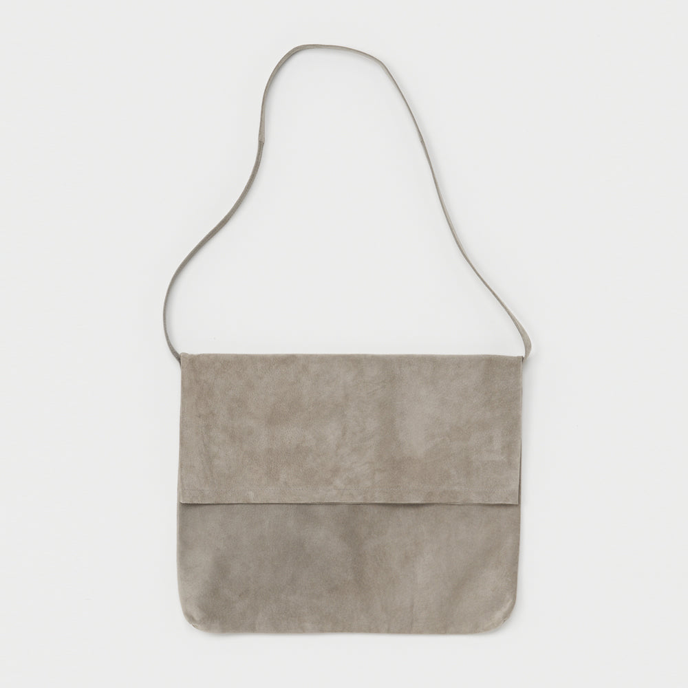 Hender Scheme (エンダースキーマ) pig flap shoulder bag big ur-rb