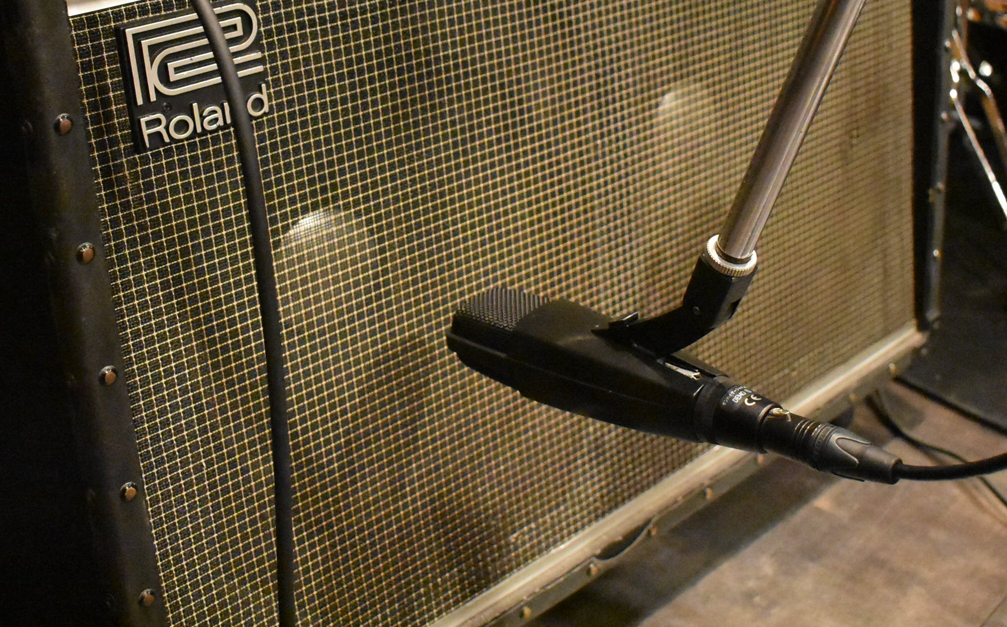 SENNHEISERのクジラマイクMD 421-IIが、創業75周年記念で10月限定