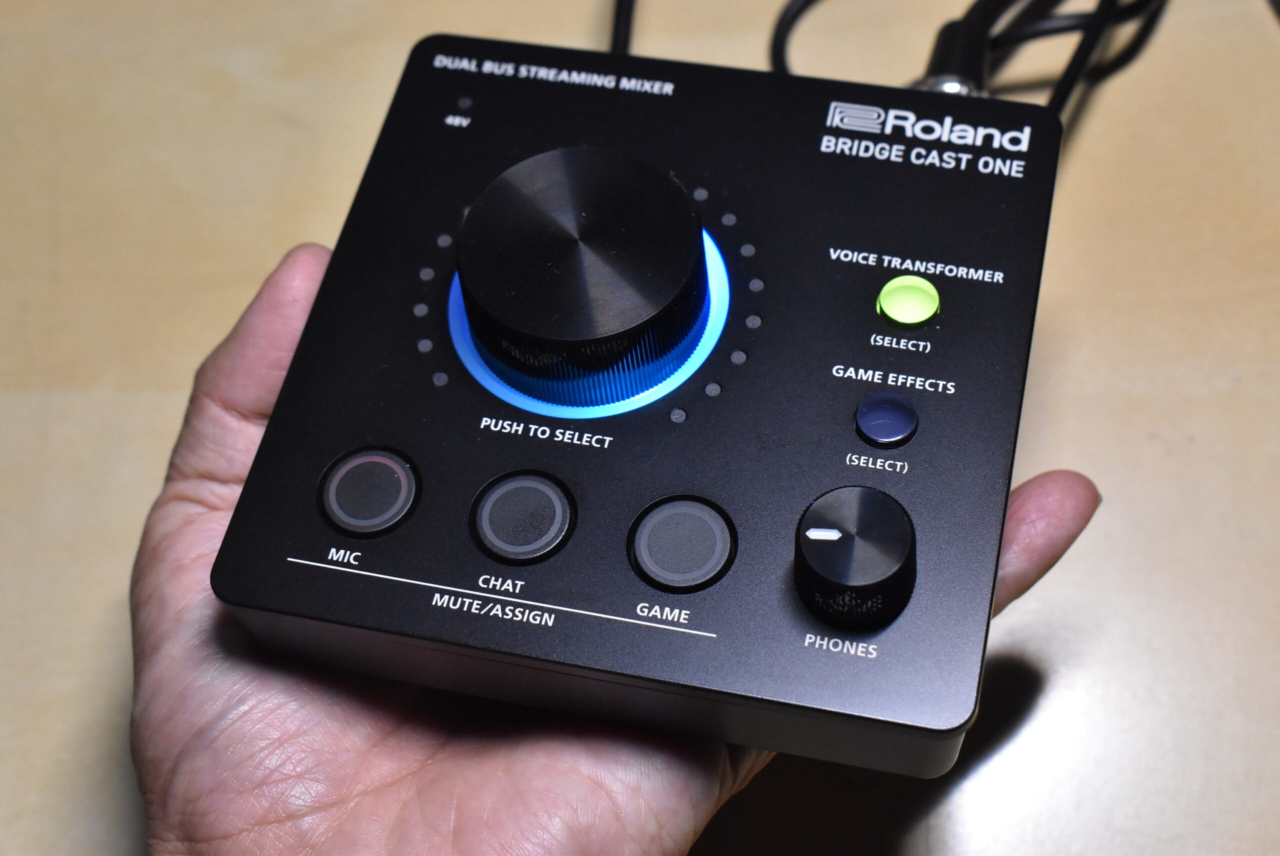 ゲーマー、配信者向けオーディオミキサー兼インターフェイスの