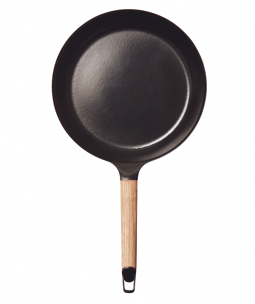 鋳物ホーロー鍋の老舗“バーミキュラ”が生む、世界一のフライパン｜雑誌