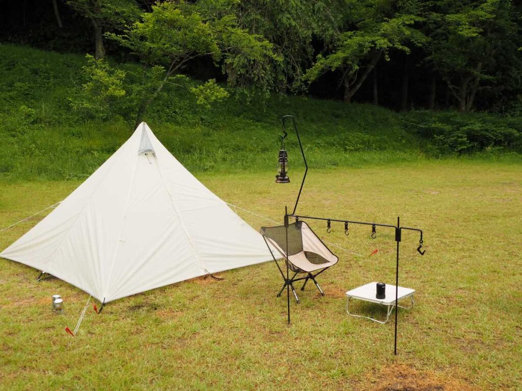 LANTERN STAND】使い勝手はバツグン！色んな物を引っ掛ける事が出来る