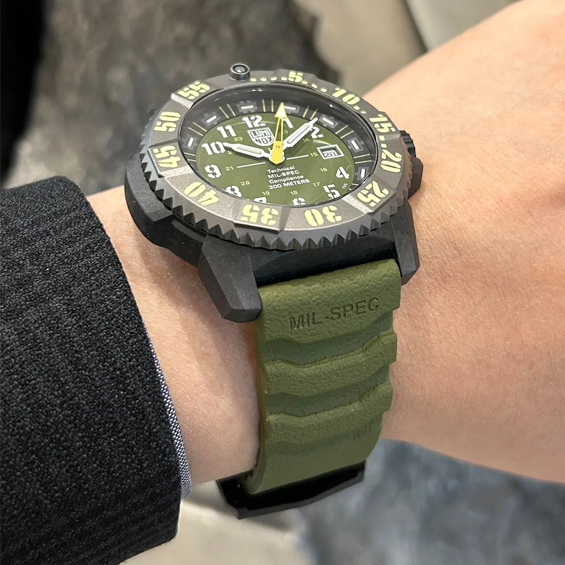 ミルスペック 3350シリーズ Ref.3367.OLIVE｜ルミノックス – アイアイ