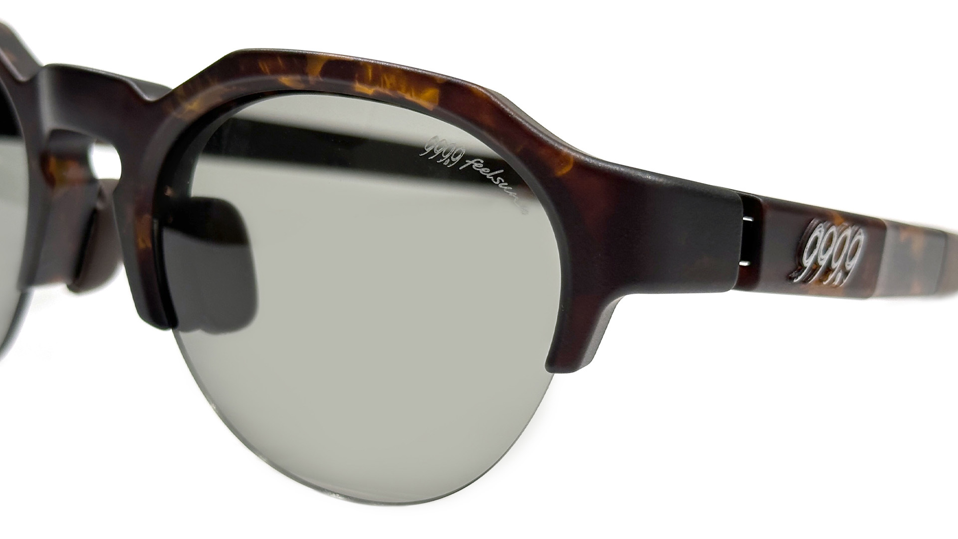 カジュアルクラウンパントスタイルの新作スポーツラインサングラス