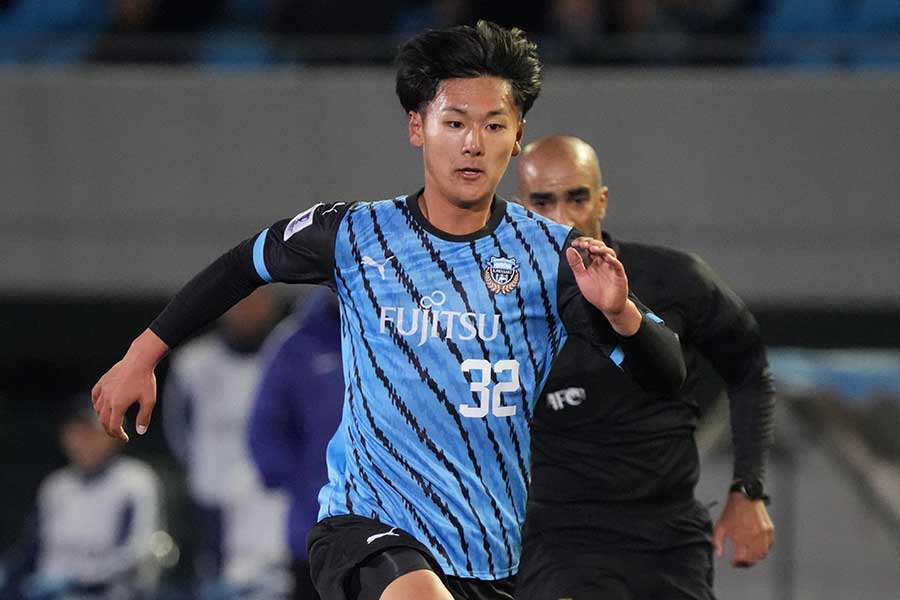 18歳逸材が「大物になる感」 デビュー後7分で1G1A…完璧ラインブレイク