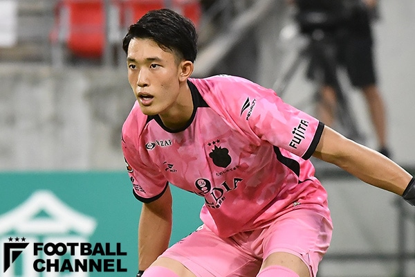 日本代表に20歳GKが初招集！ 谷晃生はどんな選手？ Jリーグで見せる
