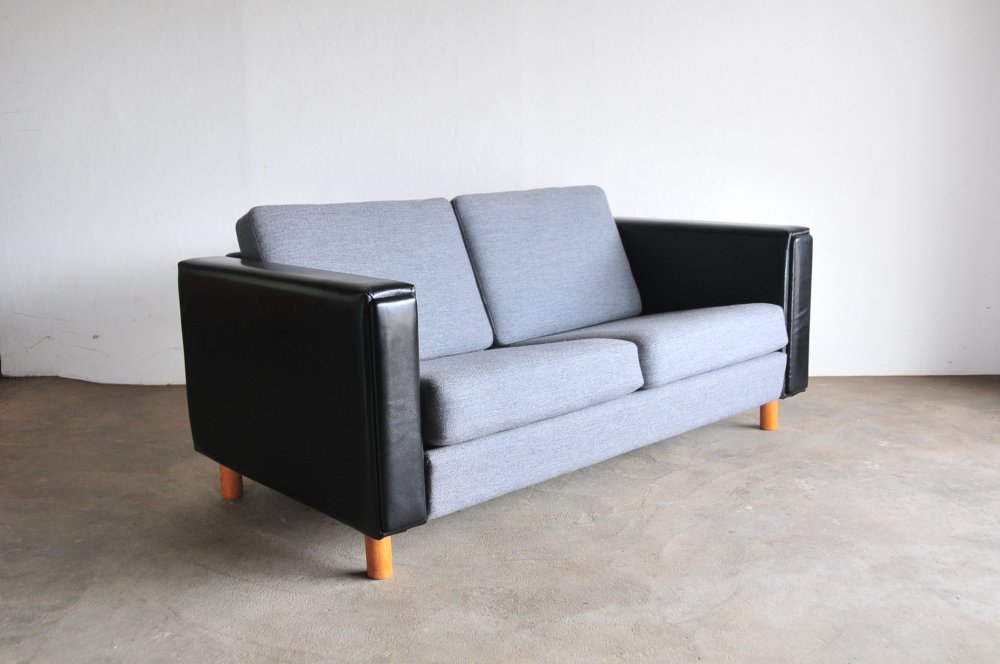 Grete Jalk Model 167 Sofa グレーテ・ヤルク ソファ 時を経ても色あせ