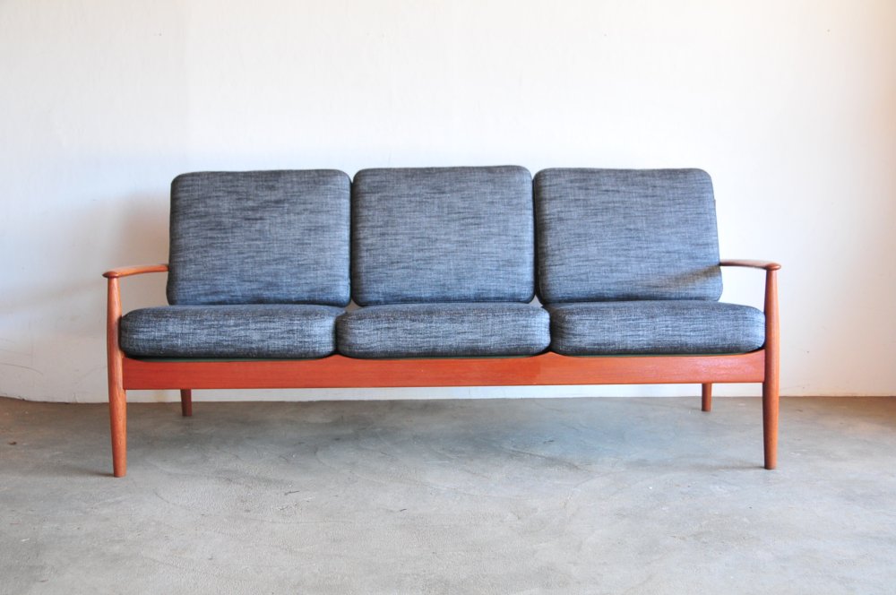 Grate Jalk Model 118-3 Sofa グレーテ・ヤルク ソファ 時を経ても