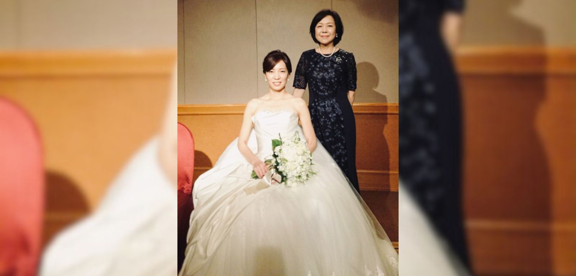 上品＆シンプルモダンなネイビードレス（RMD-013 Lydie Blair) | [新郎