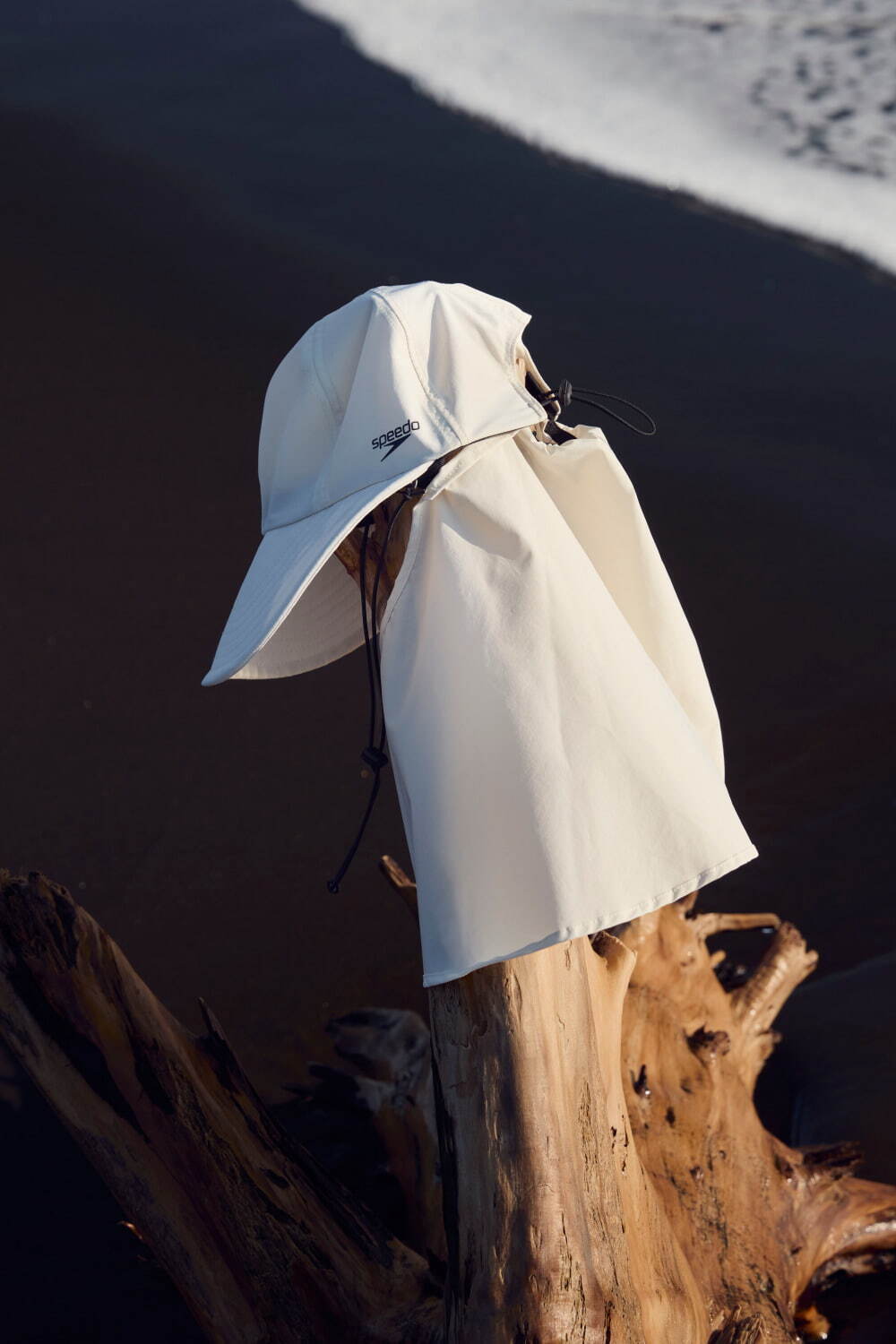 アダム エ ロペ×スピードのスイムウェア、タンクトップの水着セットや