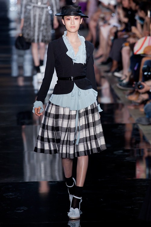 映画のヒロインのロマンティックスタイルがモダンに蘇った - ジョン