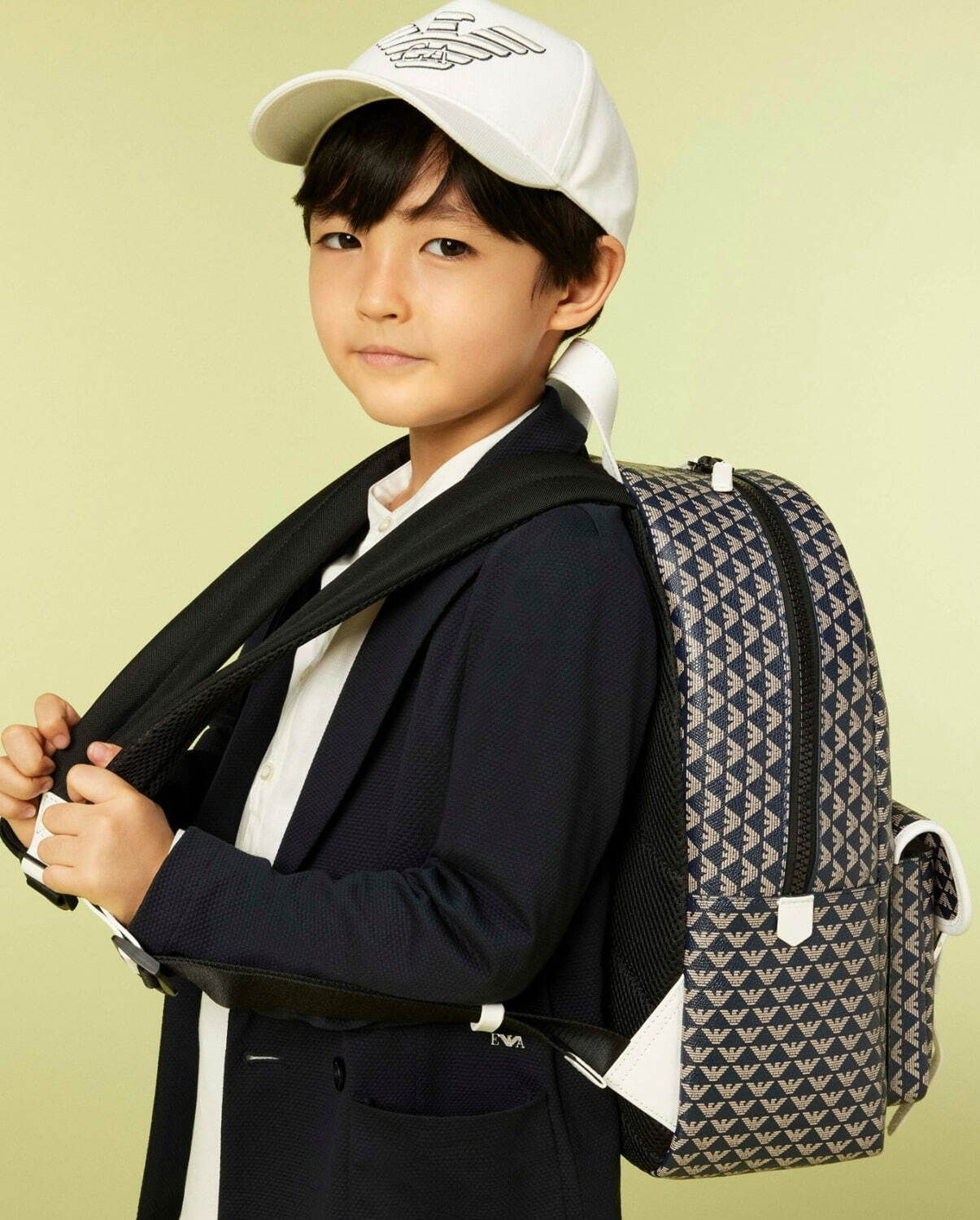 エンポリオ アルマーニのキッズフォーマルウェア、卒園・入学に使える