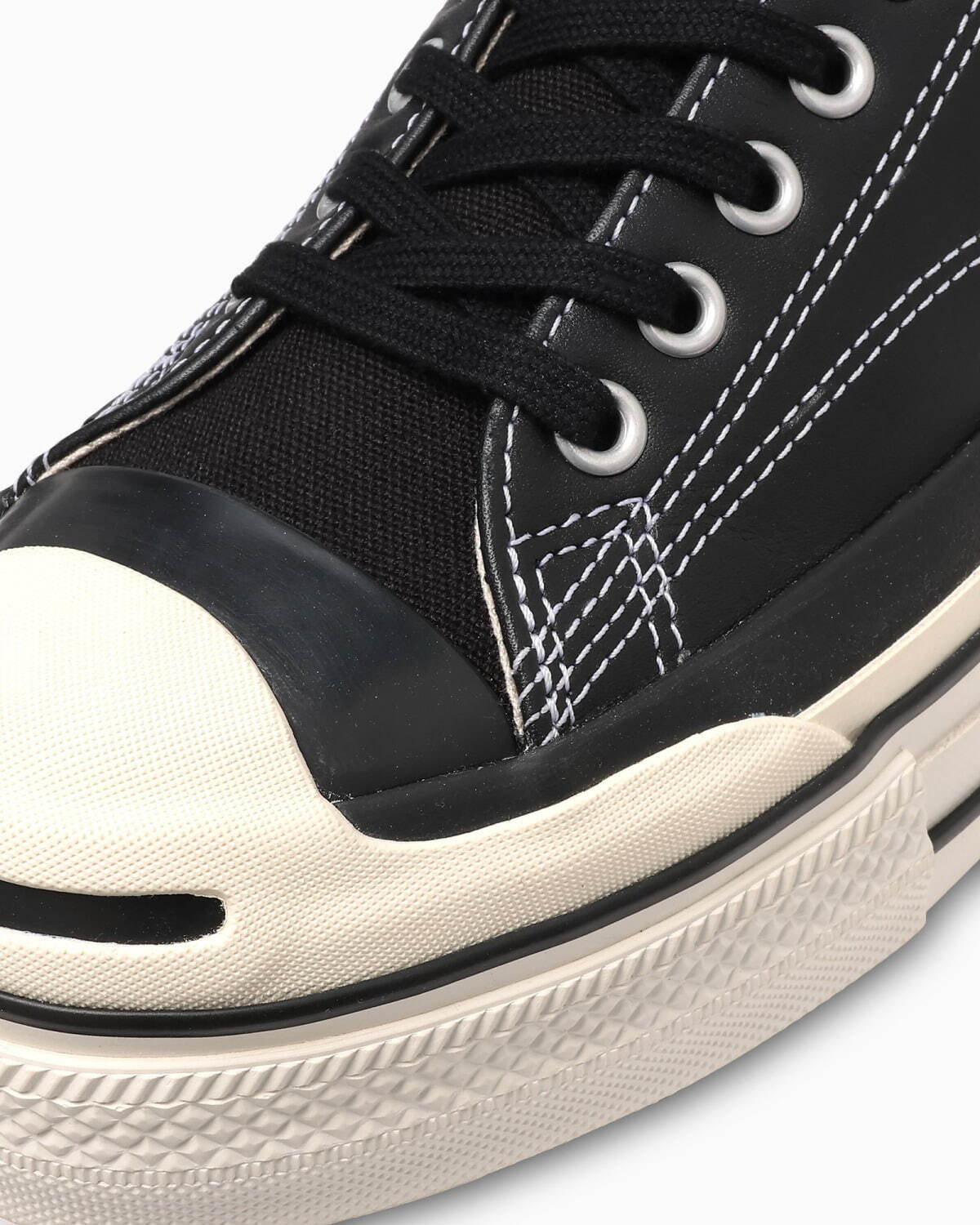 コンバース × ダブレットのコラボスニーカー、「ジャックパーセル」と