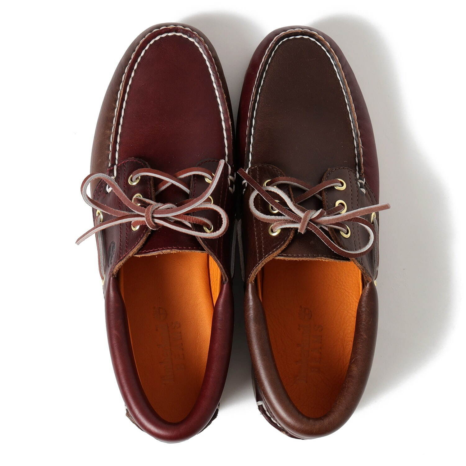 ティンバーランド×ビームスのモカシンシューズ「スリーアイ クラシック