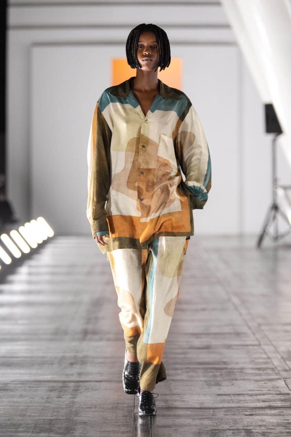 ヨーク 2023-24年秋冬コレクション - ベン・ニコルソン、境界線のない