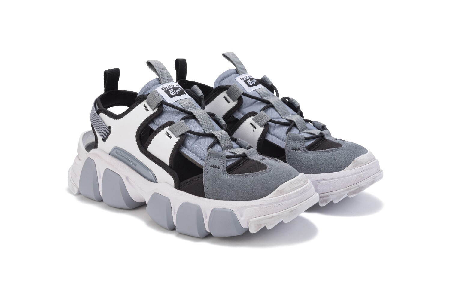 オニツカタイガー23年春夏サンダル「メキシコ 66」のメッシュ素材サボ