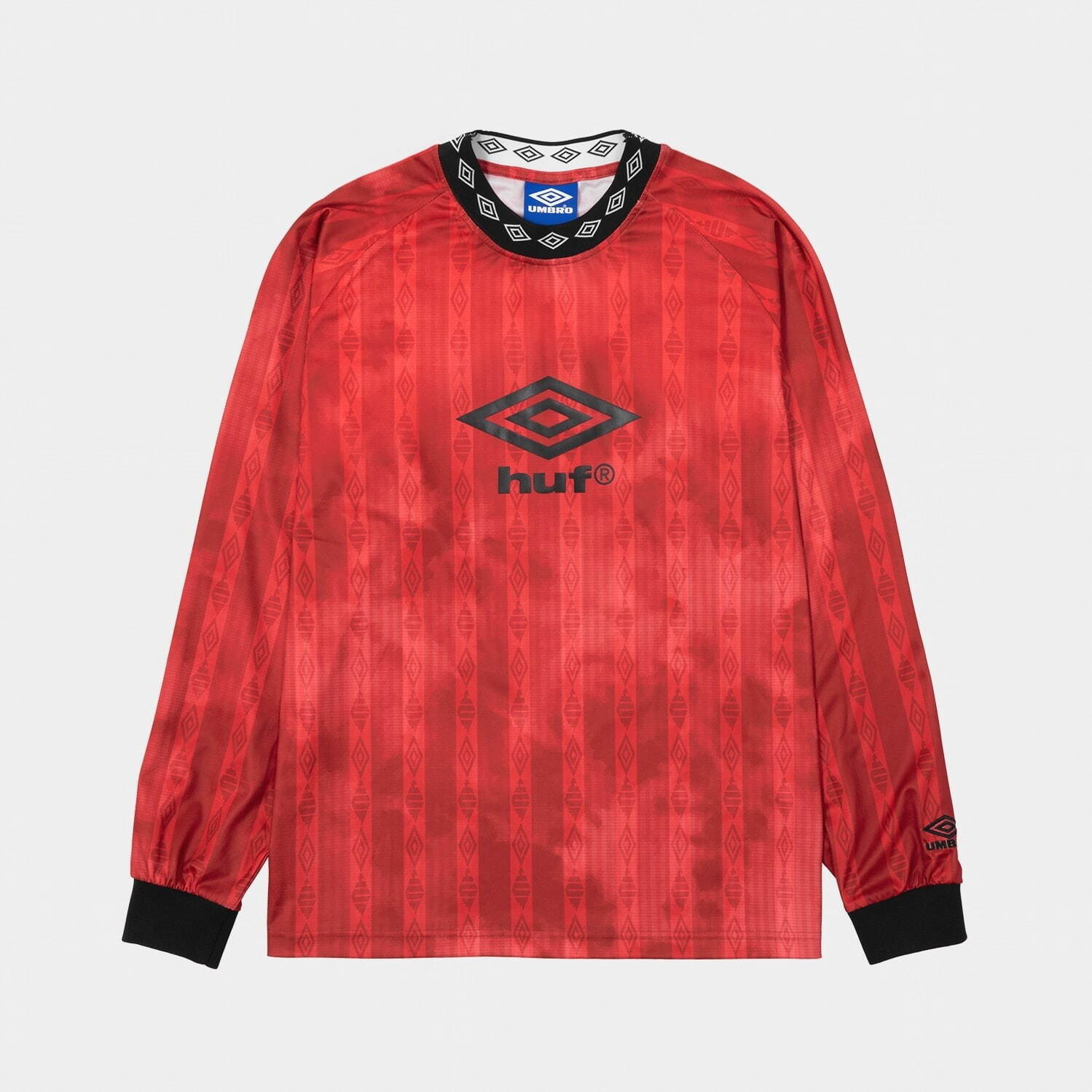 ハフ×アンブロ、“コラボロゴ入り”デニムジャケット＆サッカージャージ