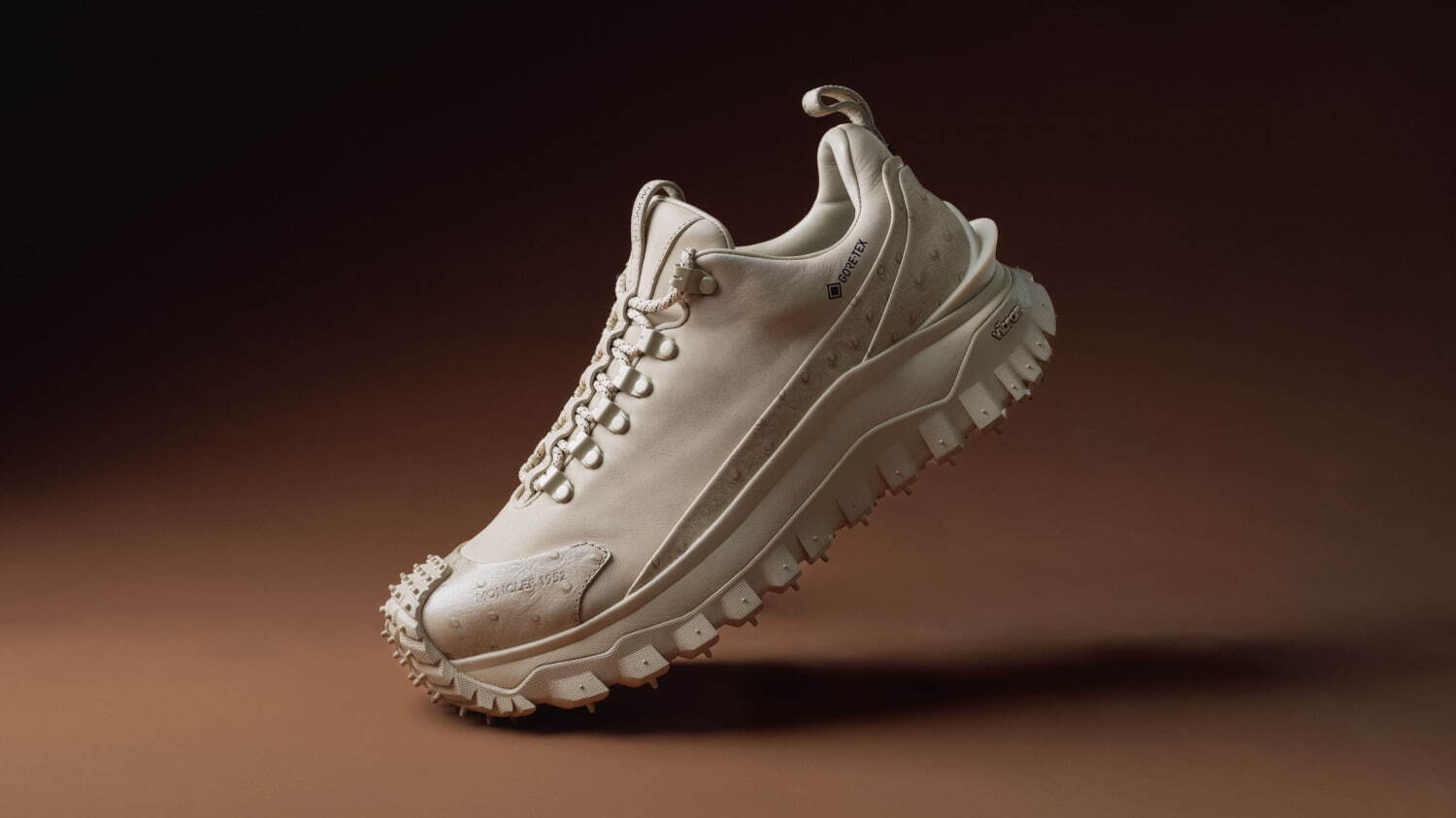 モンクレール「トレイルグリップ」24年秋冬シューズ、ゴアテックス搭載