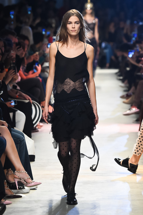 写真9/45｜ジョン ガリアーノ(John Galliano) 2016年春夏ウィメンズ