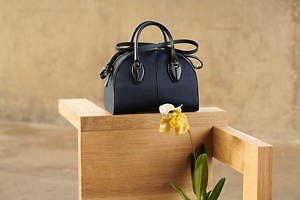 トッズ×マメの黒河内真衣子「T ファクトリー」第3弾でコラボ、刺繍入り