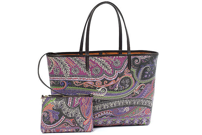 エトロの日本初プレコレクションより、ヴィヴィットなペイズリーの