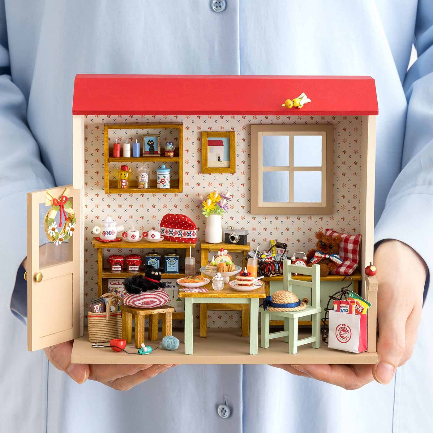 6回のレッスンで赤い屋根のおうちが作れる！ミニチュアレッスン