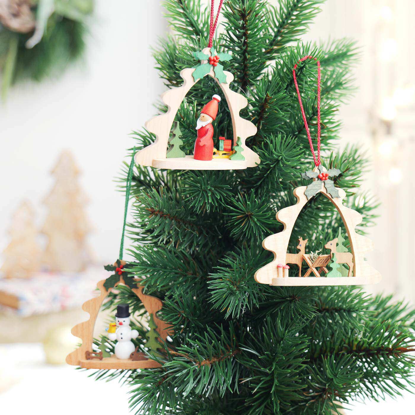 木のぬくもりを感じるドイツ クーネルト社のツリーオーナメント