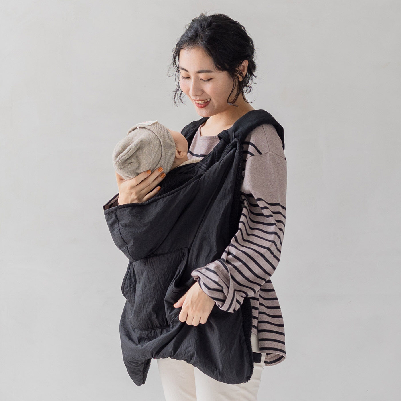 Moredde コートと同素材で揃えてスマートな 抱っこひも＆ベビーカー