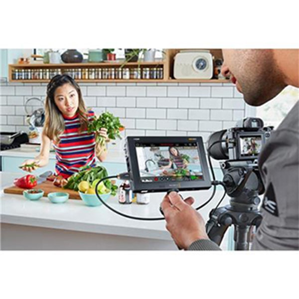 Blackmagic Design Video Assist 7