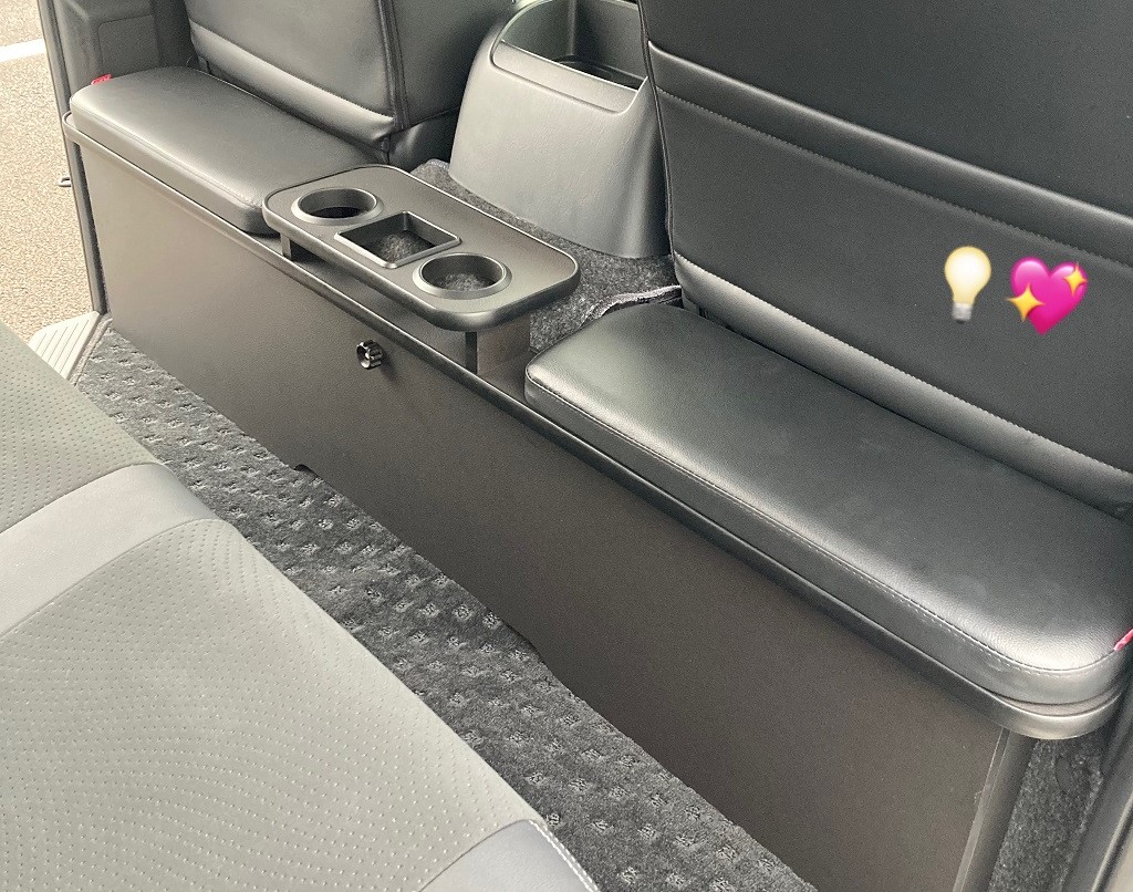 セカンドテーブル&オットマン👍 | ハイエース専門パーツならハイエース