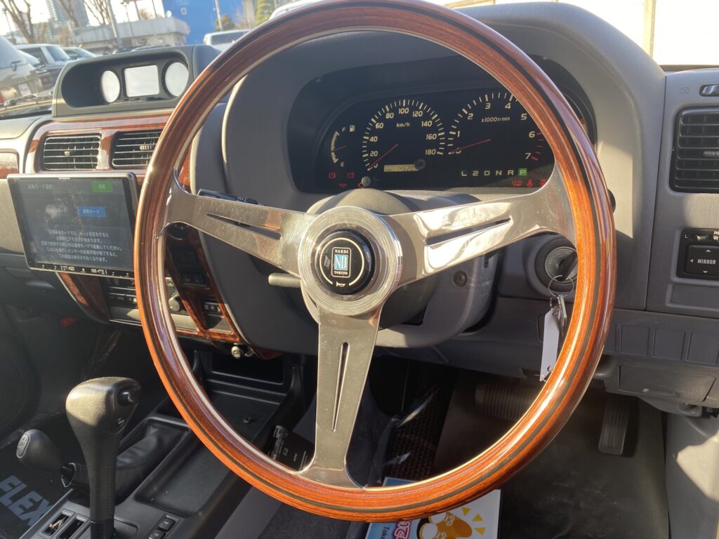大人気のNARDIステアリング😍】ステアリング交換ご相談ください