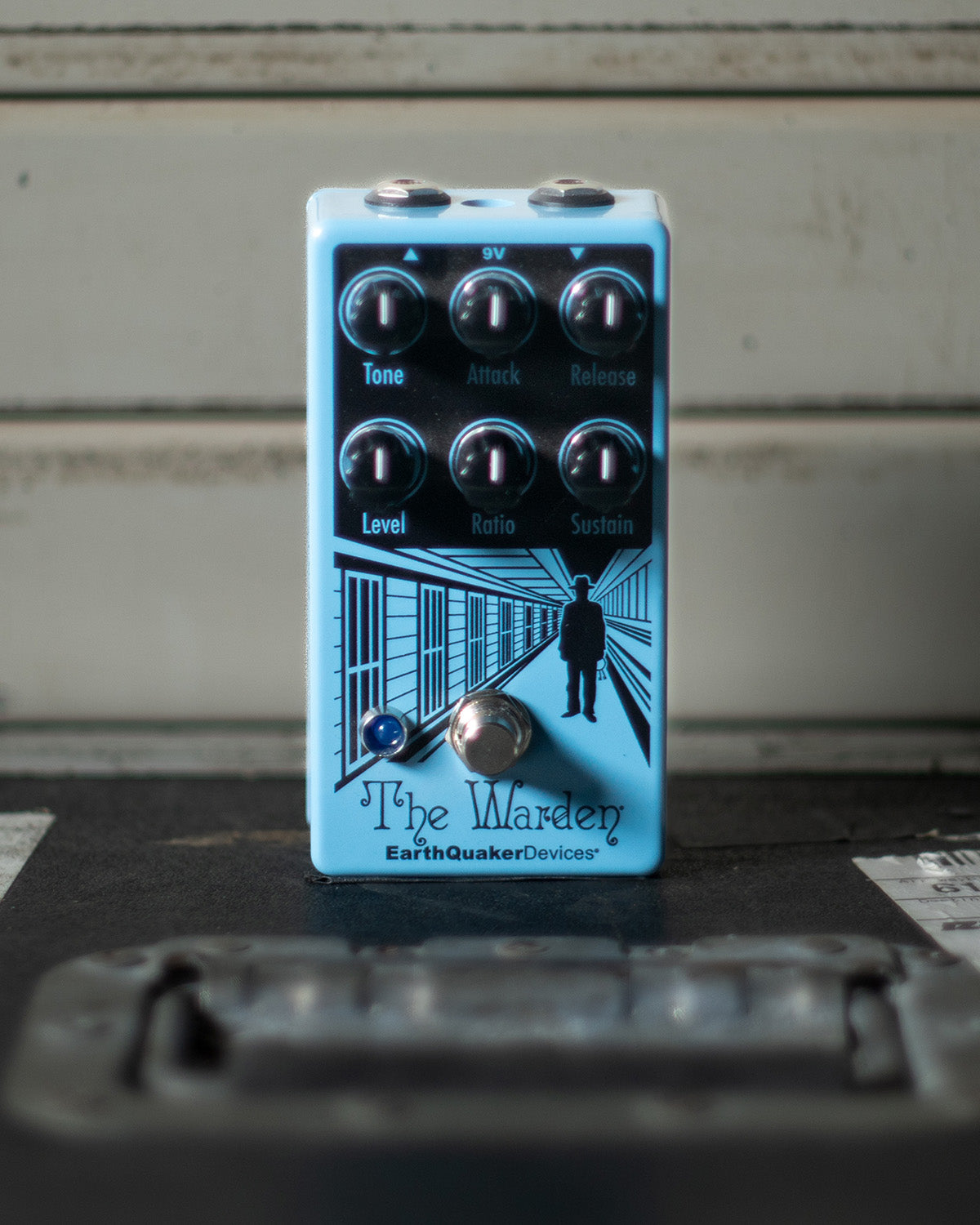 Earthquaker Devices The Warden V2 Optical Compressor Pedal | FRET12