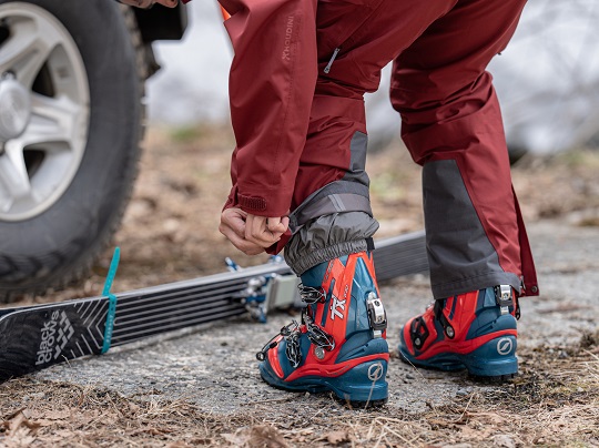 HOUDINI Rollercoaster Bib Pants – OUTDOOR SPECIALITY MOOSE