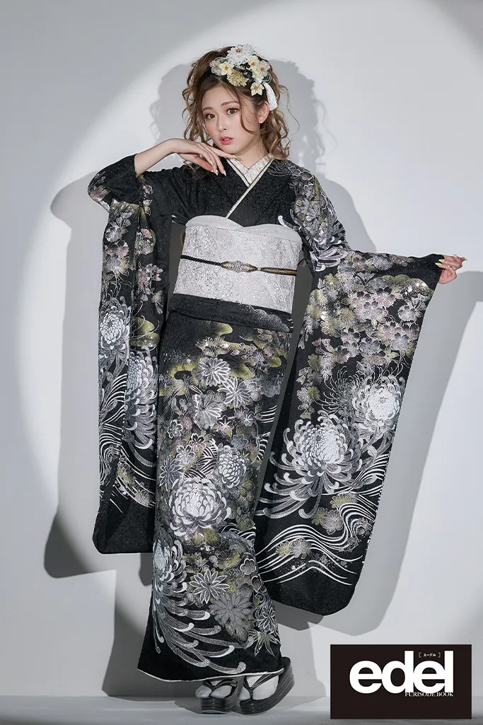 新作ゆうちゃみ振袖入荷しました✨2024年2025年受け付けております