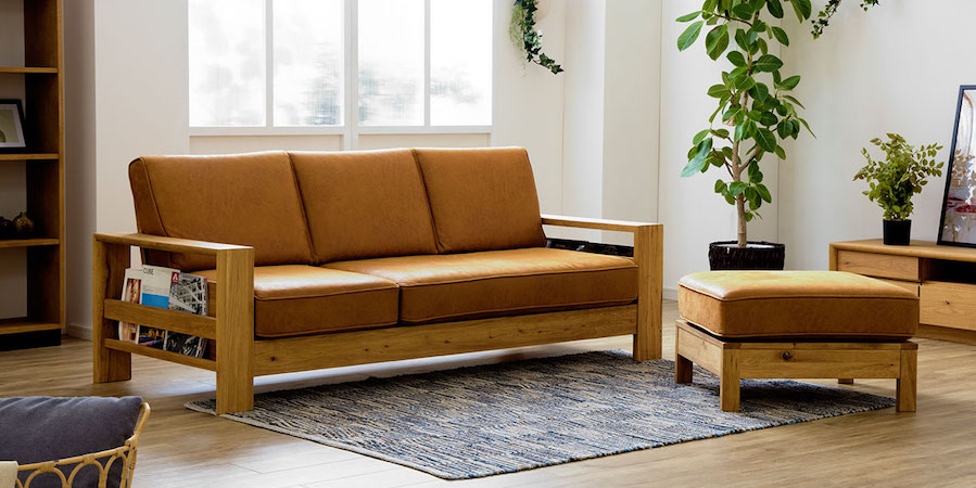 背面や肘下に収納もできる！ビンテージライクな木肘3WAYソファ「コパン