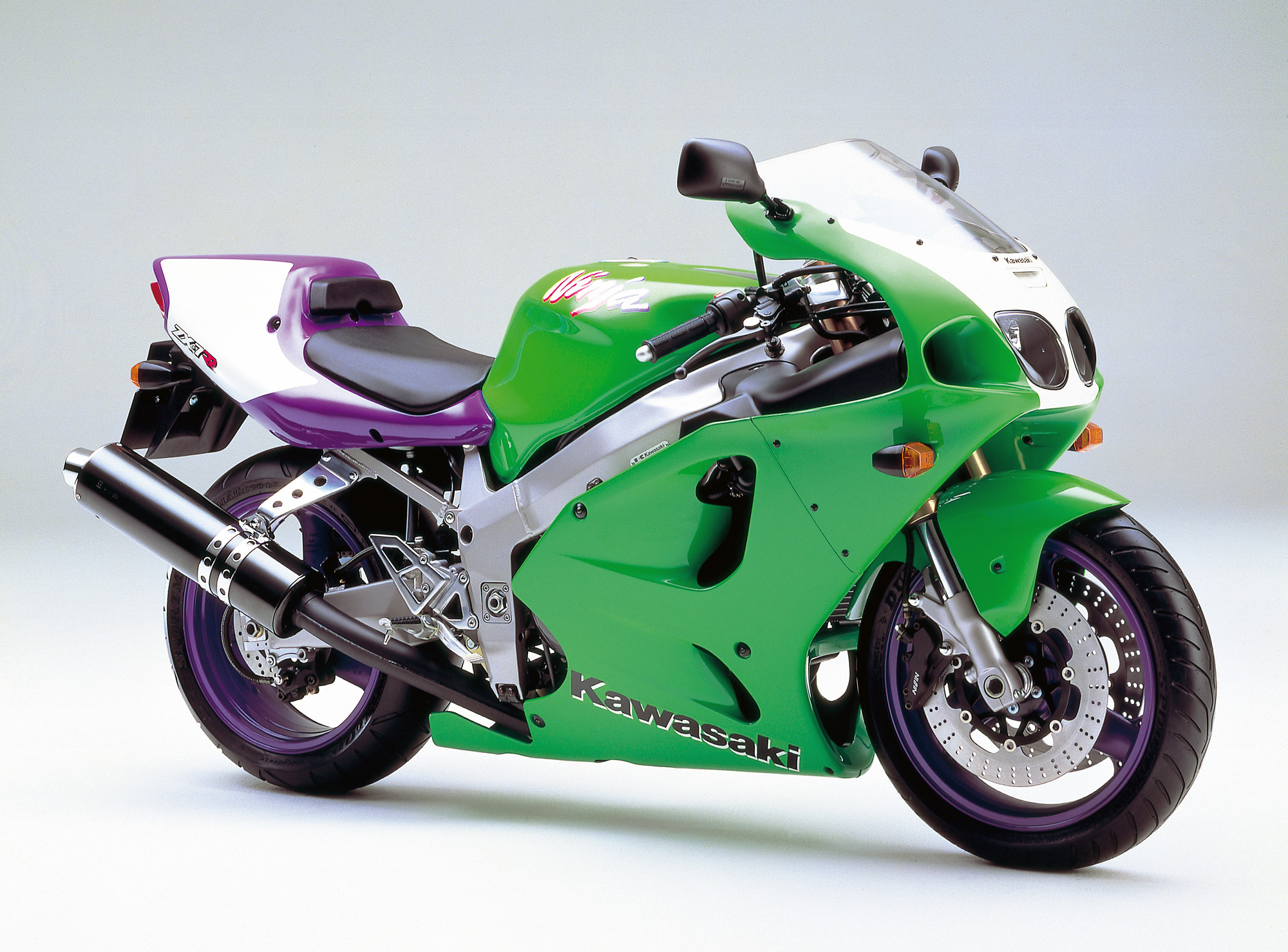 Ninja ZX-10RR］2017年モデルの10Rに本気のサーキット仕様が登場